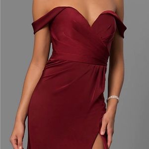 Faviana Off The Shoulder Cocktail Dress In Wine